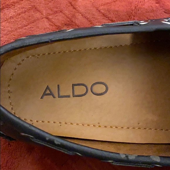 Casual men shoe